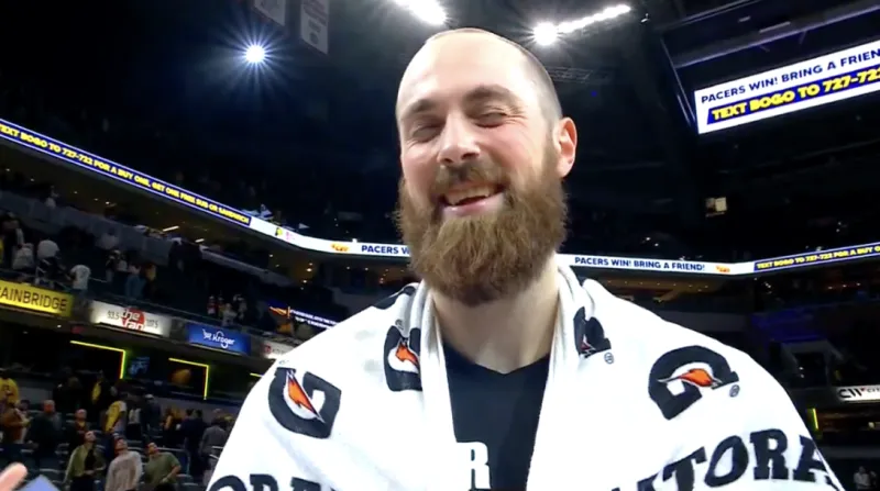 在线娱乐-会参加扣篮大赛吗？胡夫：如果有人邀请，我就绝对会参加