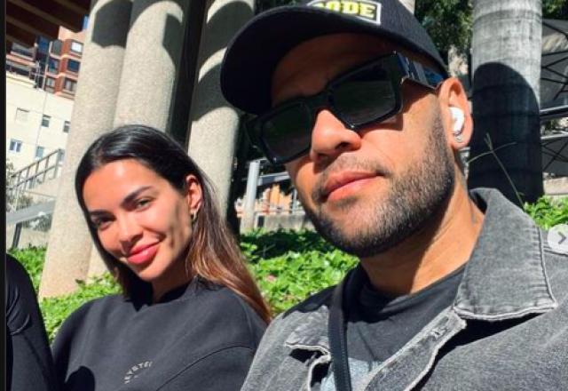 在线娱乐-阿尔维斯再出庭陈词 称双方你情我愿 要求获释放